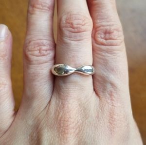 M. Hisae Figure Ring Sterling Silver Sz 6